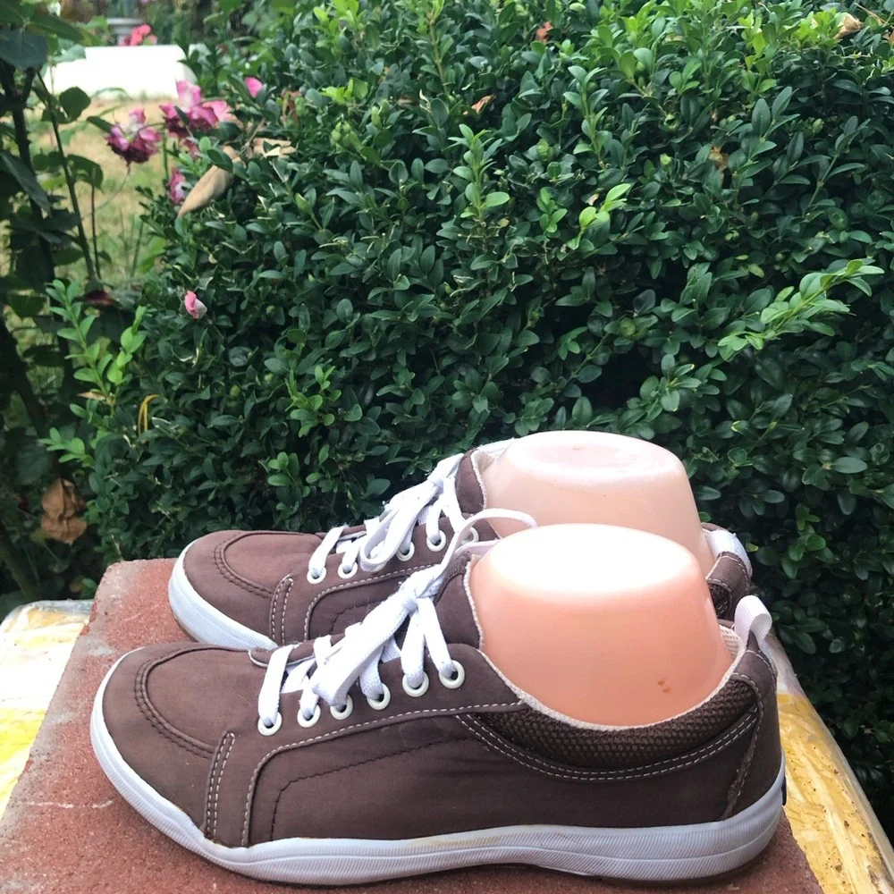 Keds Arch Support Women’s Brown Lace-Up Canvas Sneakers Size 7.5